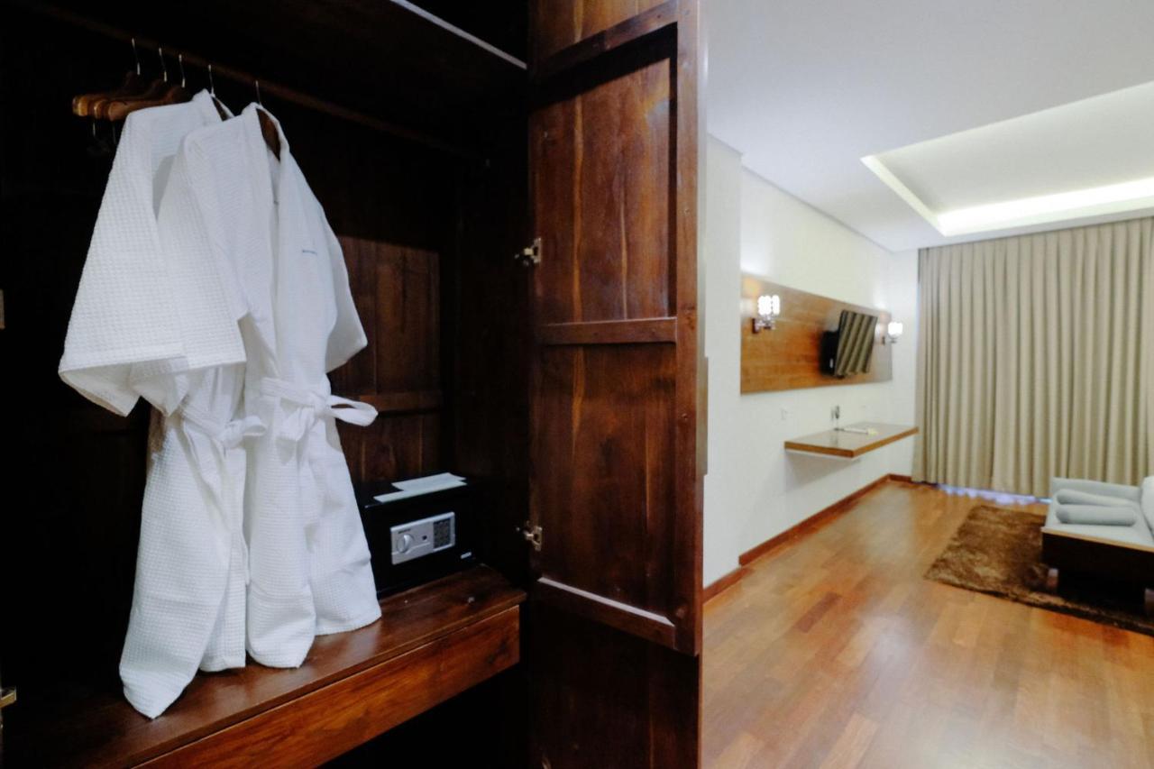 Djabu Seminyak Hotel Denpasar Dış mekan fotoğraf